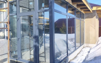 Теплое остекление крыльца